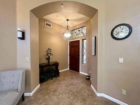 3rd image of 9493 N 106th Pl