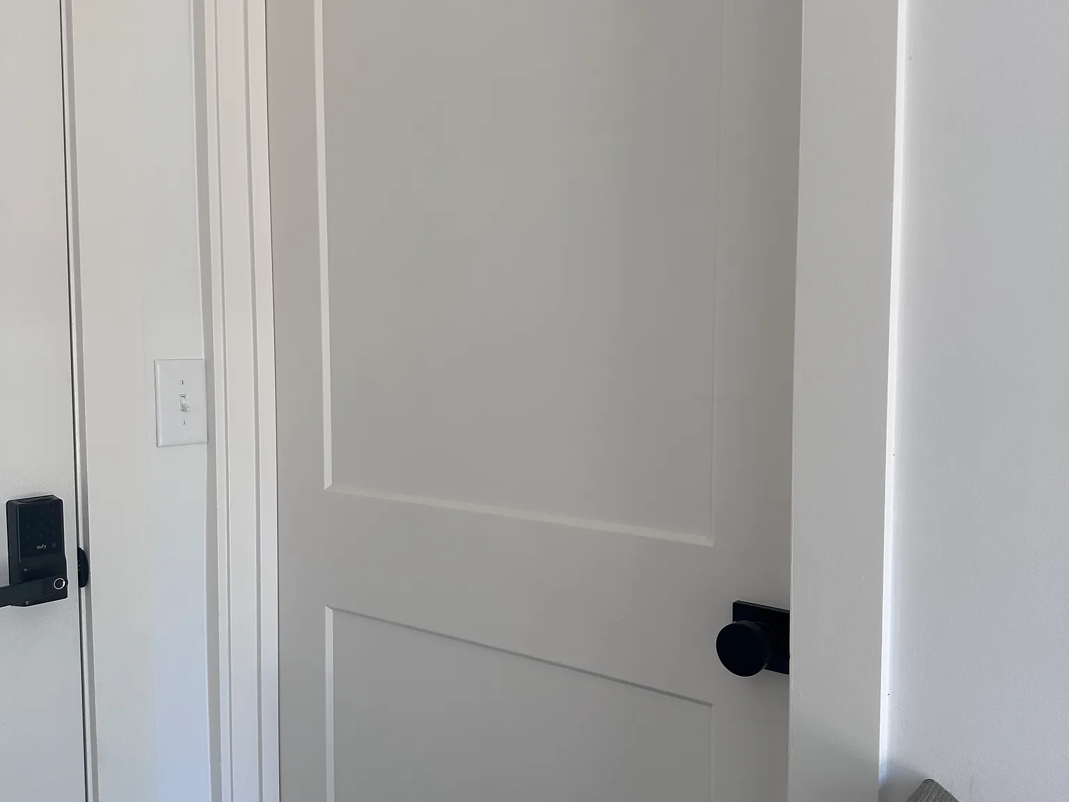 Studio, 350 sqft, $2,500 — Photo 3