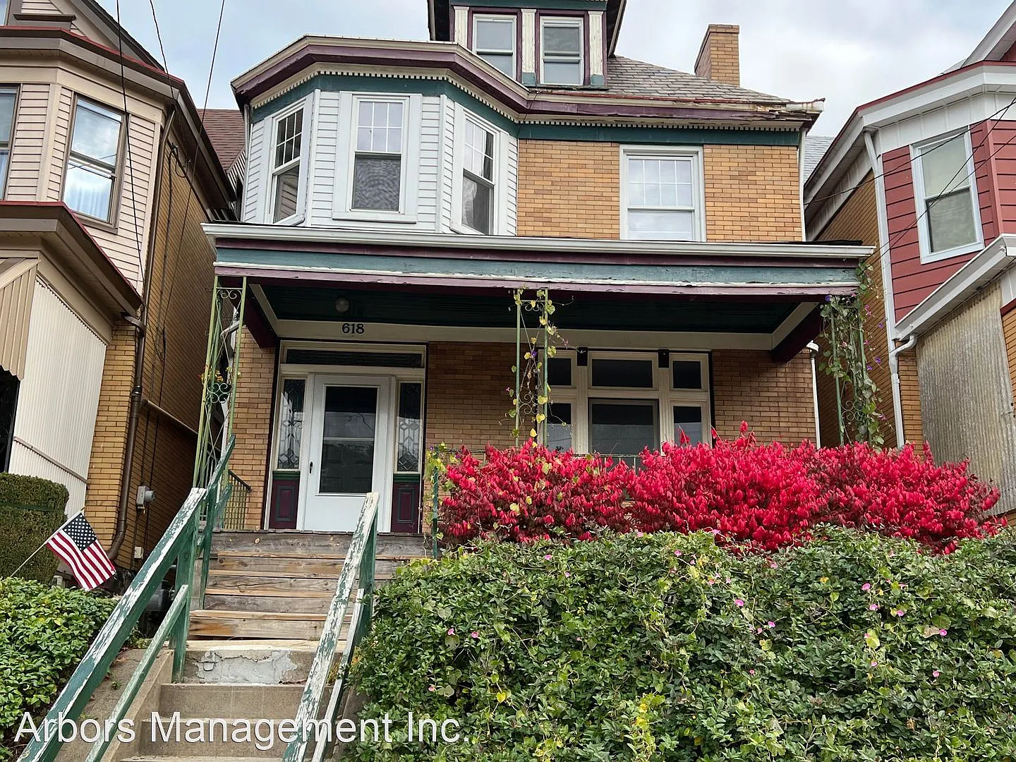 618 Orchard Ave photo 1