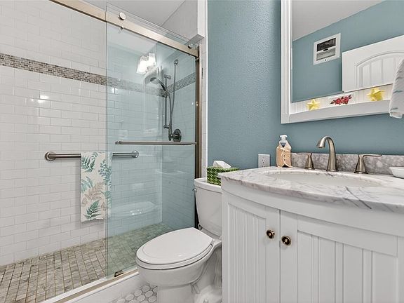 2nd image of 3009 N HALIFAX AVENUE #1
