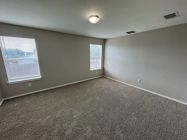6733 Plains Crest Dr — Photo 7