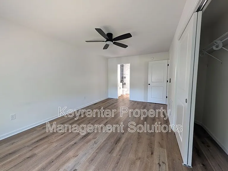 55 Breezewood Dr — Photo 27