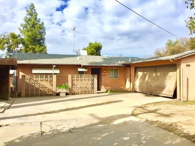 2nd image of 1587 N Katy Ln