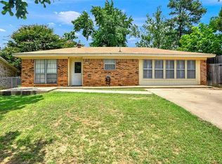 2511 W Coffin St, Denison, TX 75020