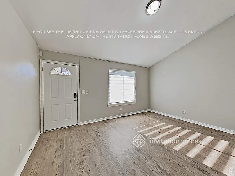3869 S Uravan St — Photo 4