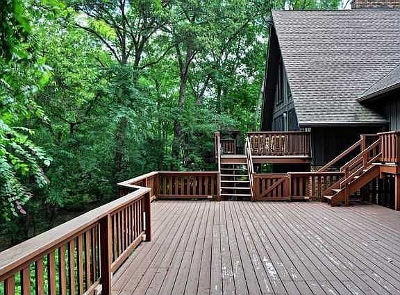 3rd image of 15112 W Acorn Ln