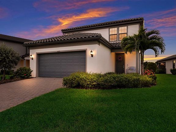 3rd image of 6072 Baywood Ct