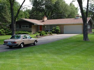 8S509 River Dr, Naperville, IL