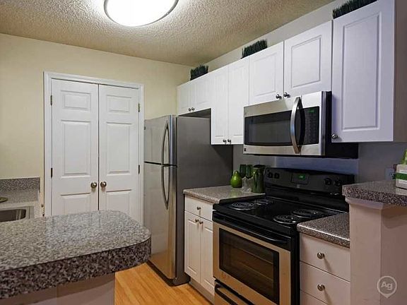 3rd image of 6200 Bakers Ferry Rd SW APT 111
