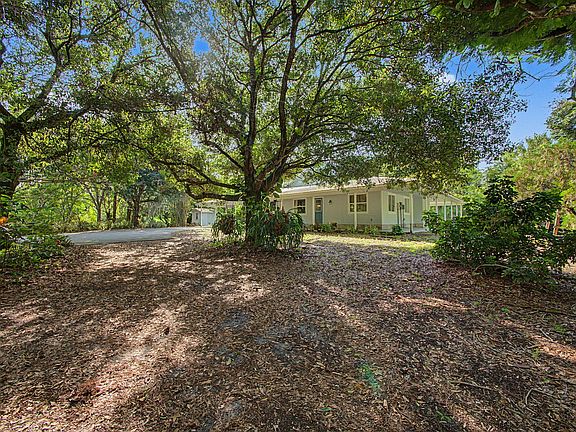 2nd image of 5625 SE Ault Avenue