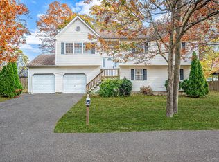 1 Wendy Drive, Farmingville, NY 11738