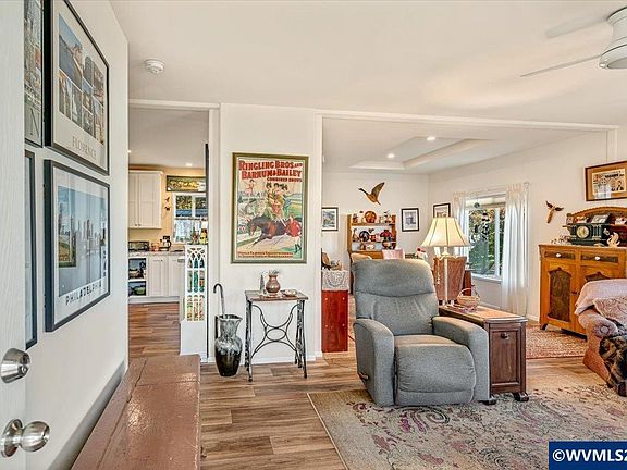 5th image of 1307 S Water St #61