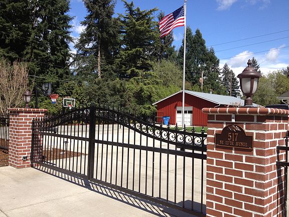 4th image of 517 NE 117th Ave