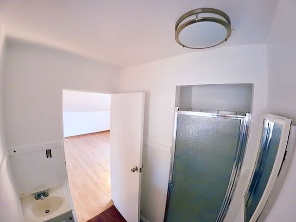 5th image of 6511 Painter Ave #6515