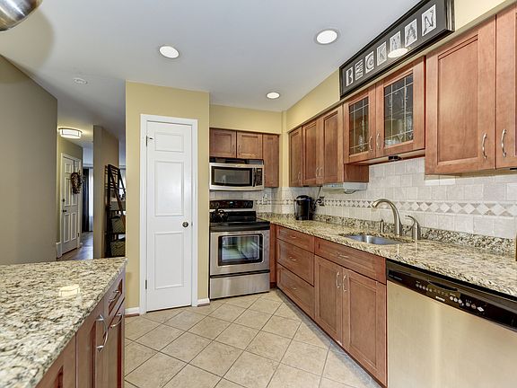 5th image of 5941 Heatherwood Ct