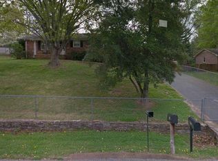 404 Brierwood Dr, Columbia, TN 38401