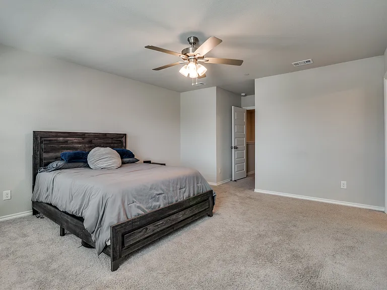 3032 Shire Dr — Photo 11