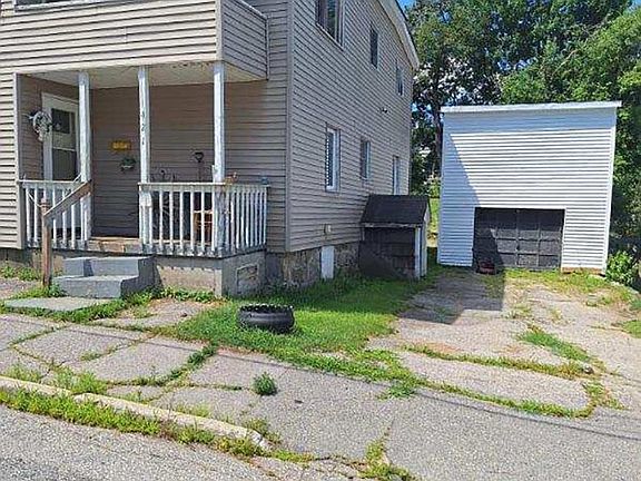 2nd image of 421 Champlain Street