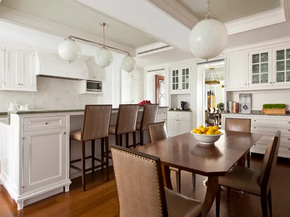 912 5th Avenue image 8 of 19