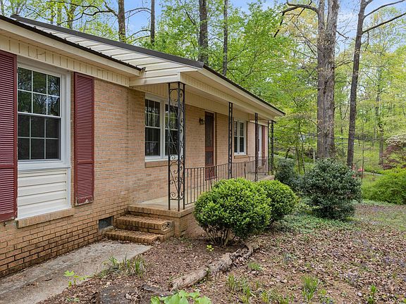 3rd image of 425 Alta Vista Cir