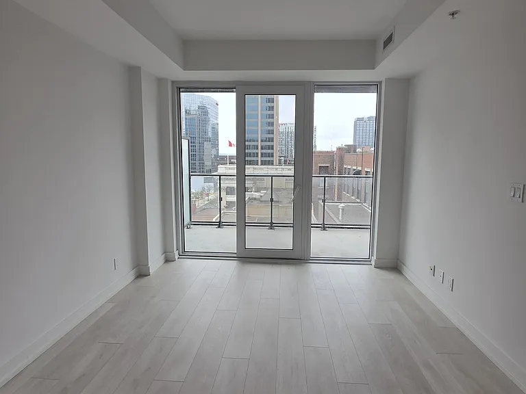 75 James St S #704 — Photo 17