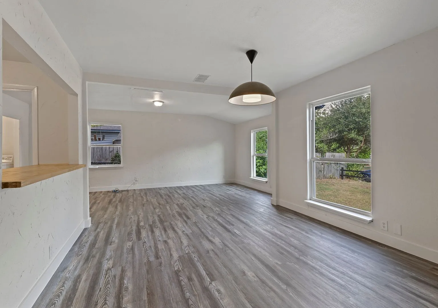 Charming 2 Bedroom 1 Bathroom Home in Denton with Upgrades! — Photo 4