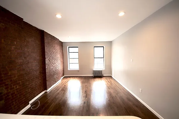 Rented by Tosh Marks Property Group | media 5