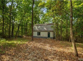 498 Panama Ave, Sorento, IL 62086