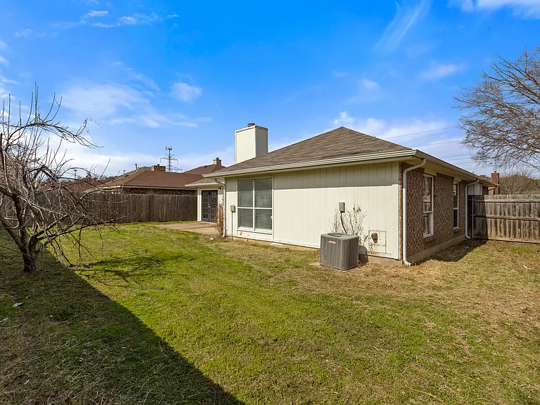 2847 Red Oak Dr — Photo 26