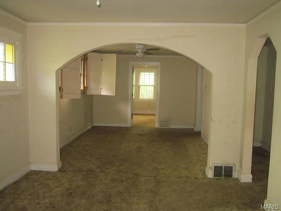 5th image of 3531 Arden Ave