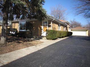 443 N 3rd Ave, Villa Park, IL 60181