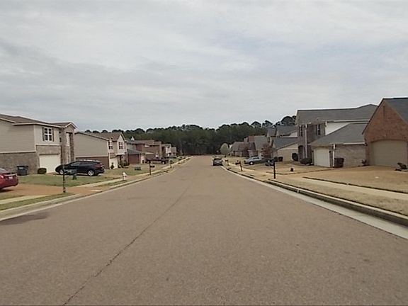4th image of 7627 Stonington Dr