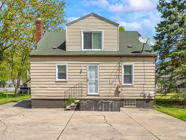 18792 Old Homestead Dr — Photo 21