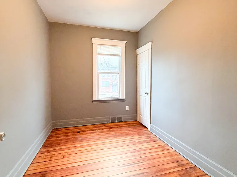 4426 McGraw Ave #1 — Photo 7