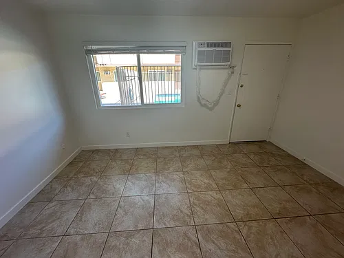 Floor plan M08