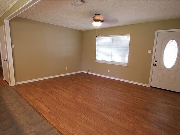 2nd image of 6011 Skylark Dr