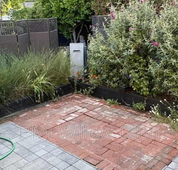 140 Belwood Ct — Photo 23