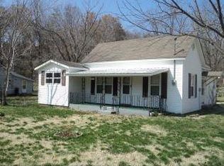 1113 Wyandotte St, Seneca, MO 64865