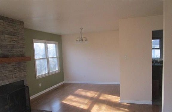 2nd image of 388 Glen Arvin Ave