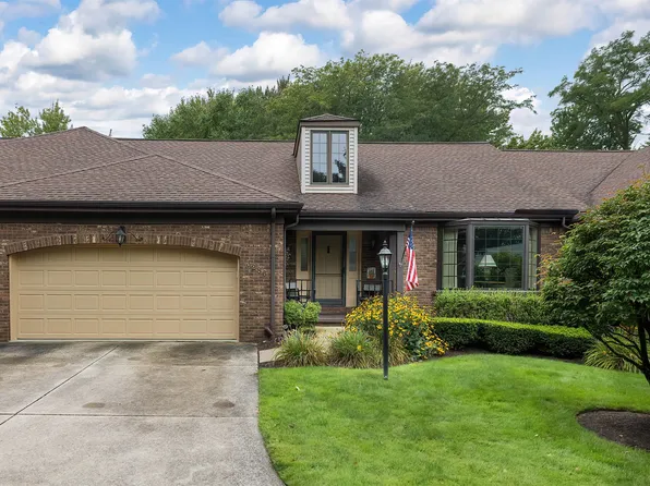 3286 Georgian Ct, Erie, PA 16506
