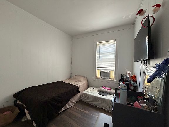 4th image of 173 Corabelle Ave Floor 2