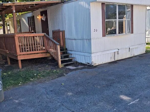 20 Town Mills Mobile Home Park, Shippensburg, PA 17257