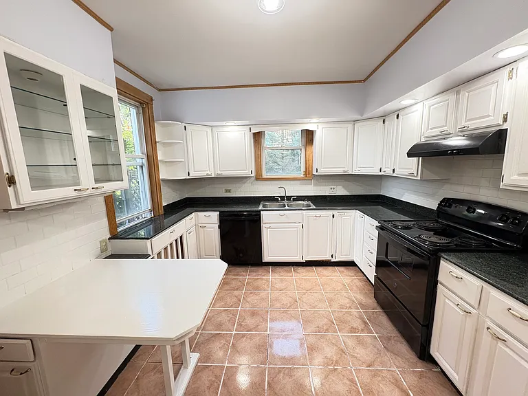 6345 Morrowfield Ave — Photo 5