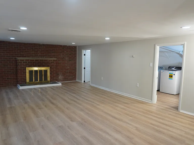 239 E Timonium Rd — Photo 11