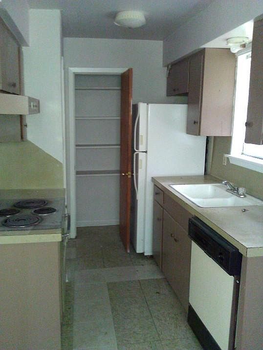 2nd image of 3300 Sandra Dr APT 4