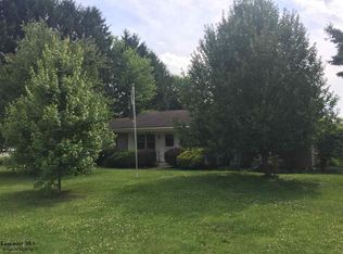 2247 Sugar Grove Rd SE, Lancaster, OH 43130