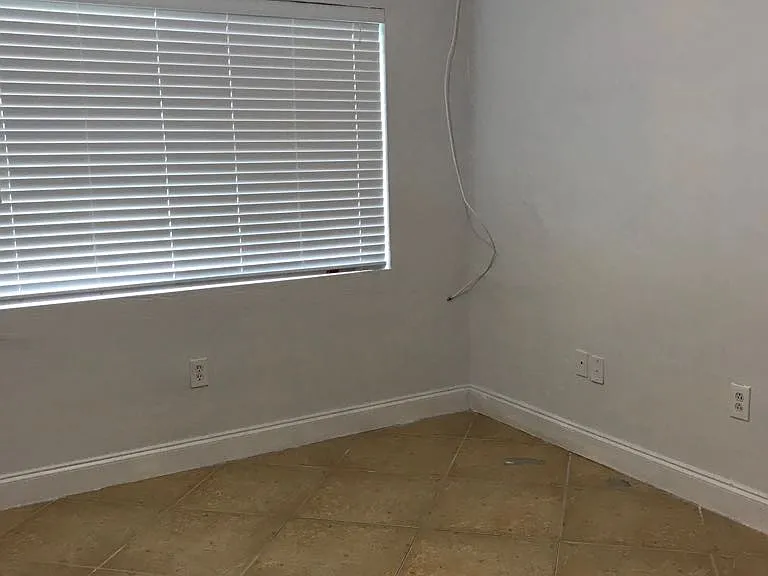 20221 SW 112th Ct — Photo 7