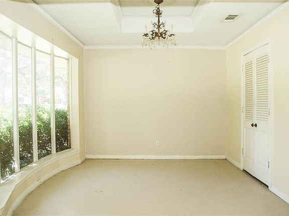 5th image of 1919 Briarwood Ln