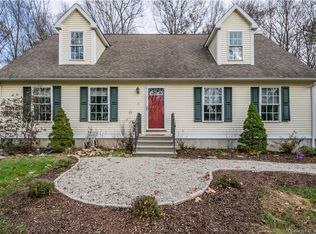 215 Camp Moween Rd, Lebanon, CT 06249