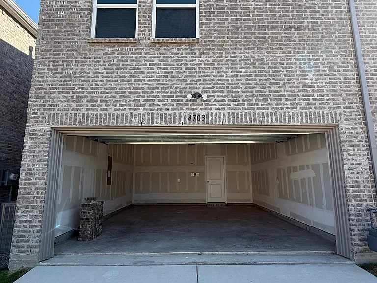 4703 Stirring Ptwy — Photo 20
